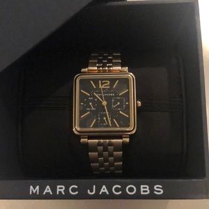Marc Jacobs gold watch